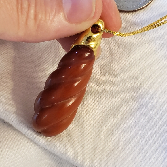 Vintage Crown Trifari Long Necklace Spiral Shell Shape brown pendant - Picture 5 of 8